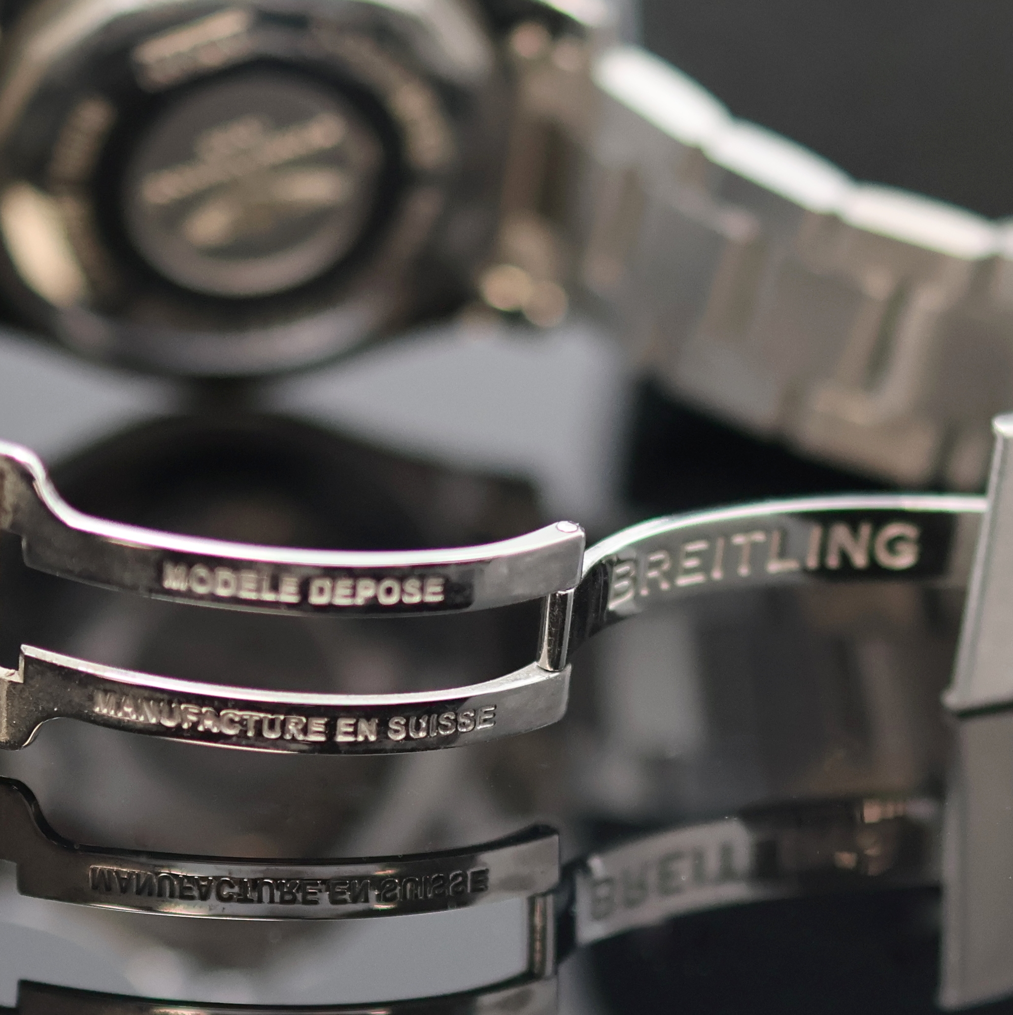 Detail g: BREITLING Herrenarmbanduhr Superocean II Referenz A17392, Automatik, Schweiz um 2017, Chronometer in Edelstahl inkl. Gliederband m. Faltschl., Boden ...