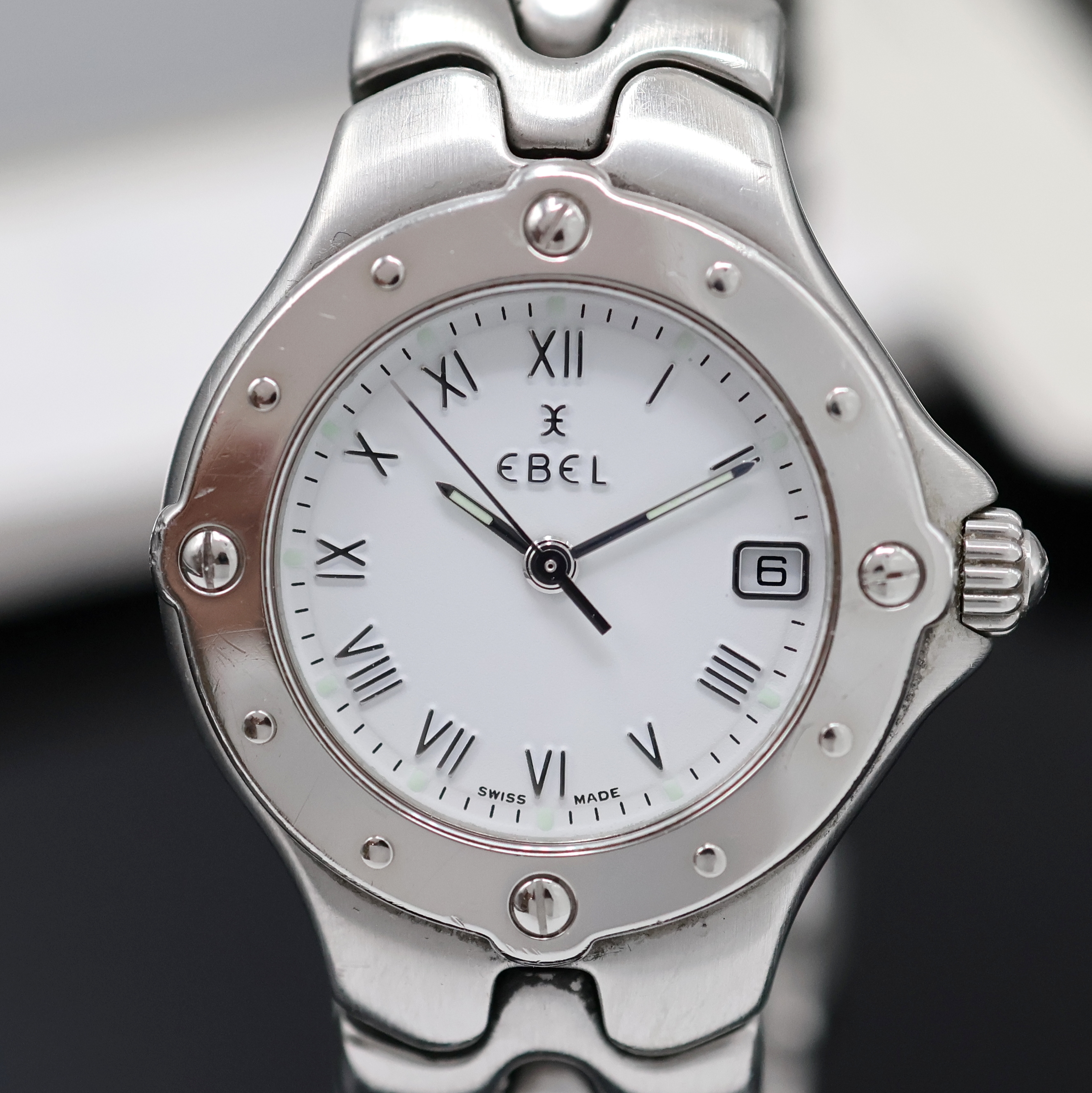 Detail b: EBEL Sportwave Armbanduhr in Stahl Referenz 9087621, Schweiz um 2000, quarz, orig. Gliederband m. dopp. Faltschl., Boden verschr., weißes Zifferbl. ...