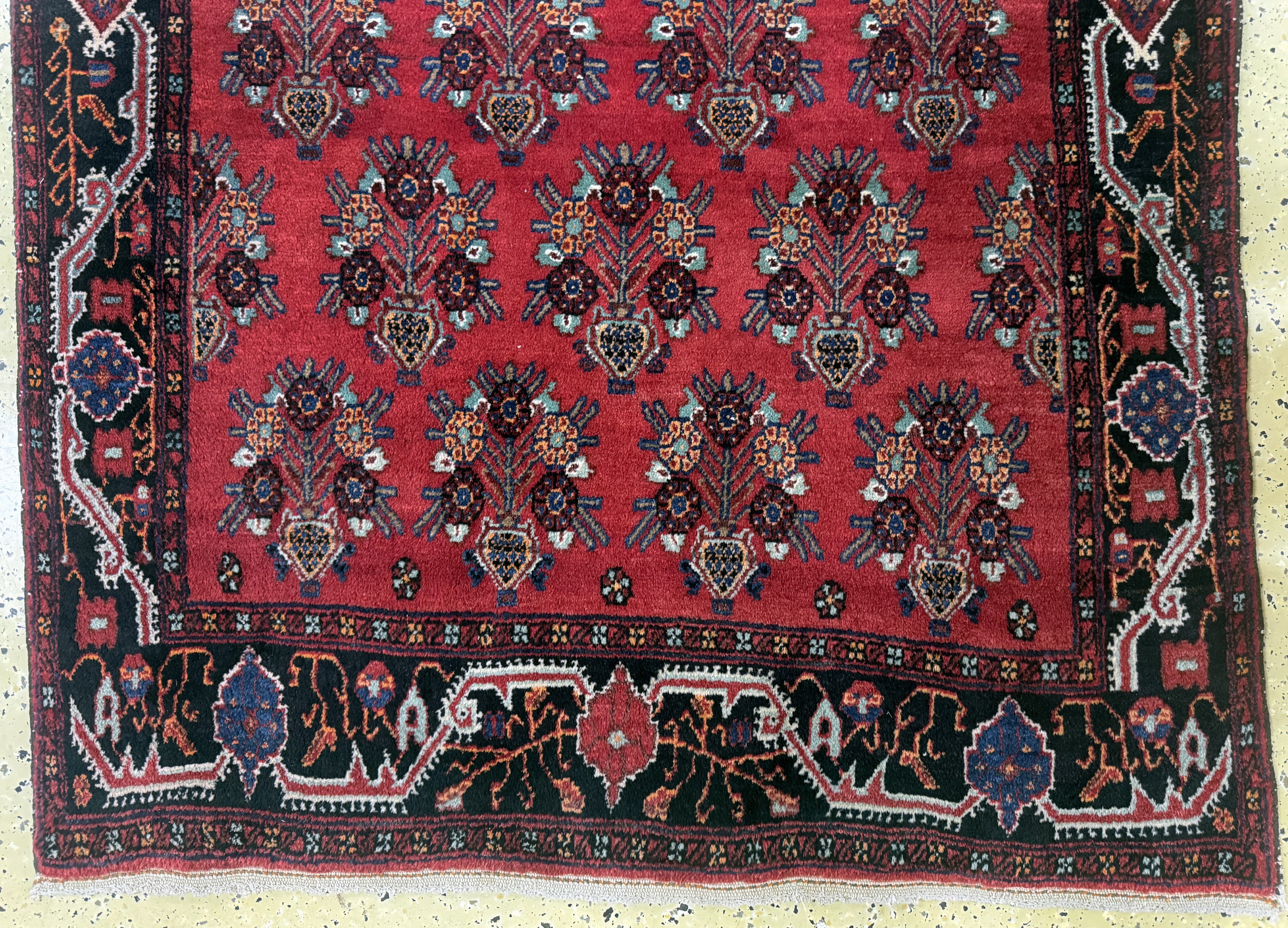 Detail d: Kordi, Persien, Mitte 20.Jhd., Wolle auf Baumwolle, ca. 320 x 125 cm, EHZ: 2