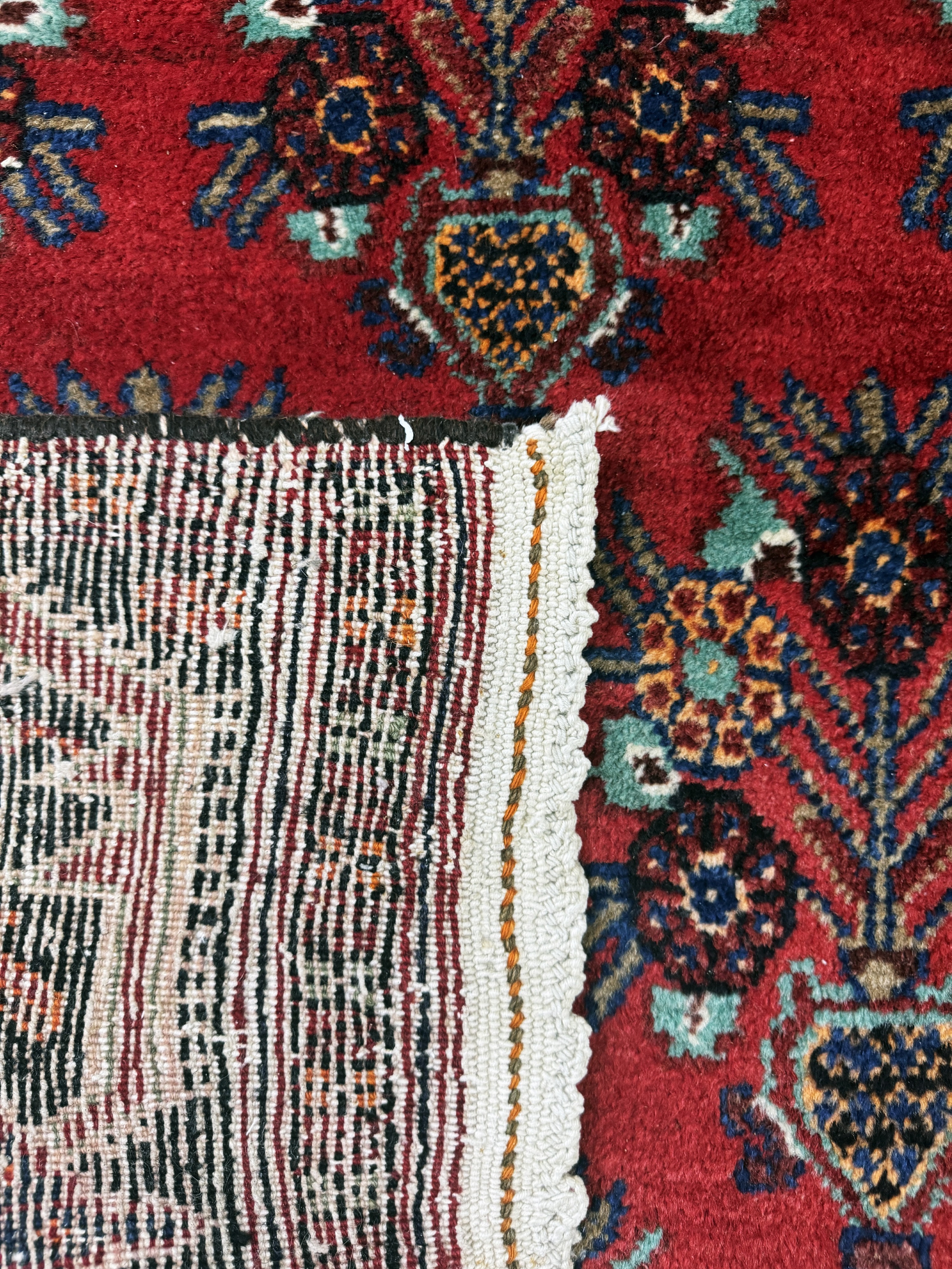 Detail e: Kordi, Persien, Mitte 20.Jhd., Wolle auf Baumwolle, ca. 320 x 125 cm, EHZ: 2