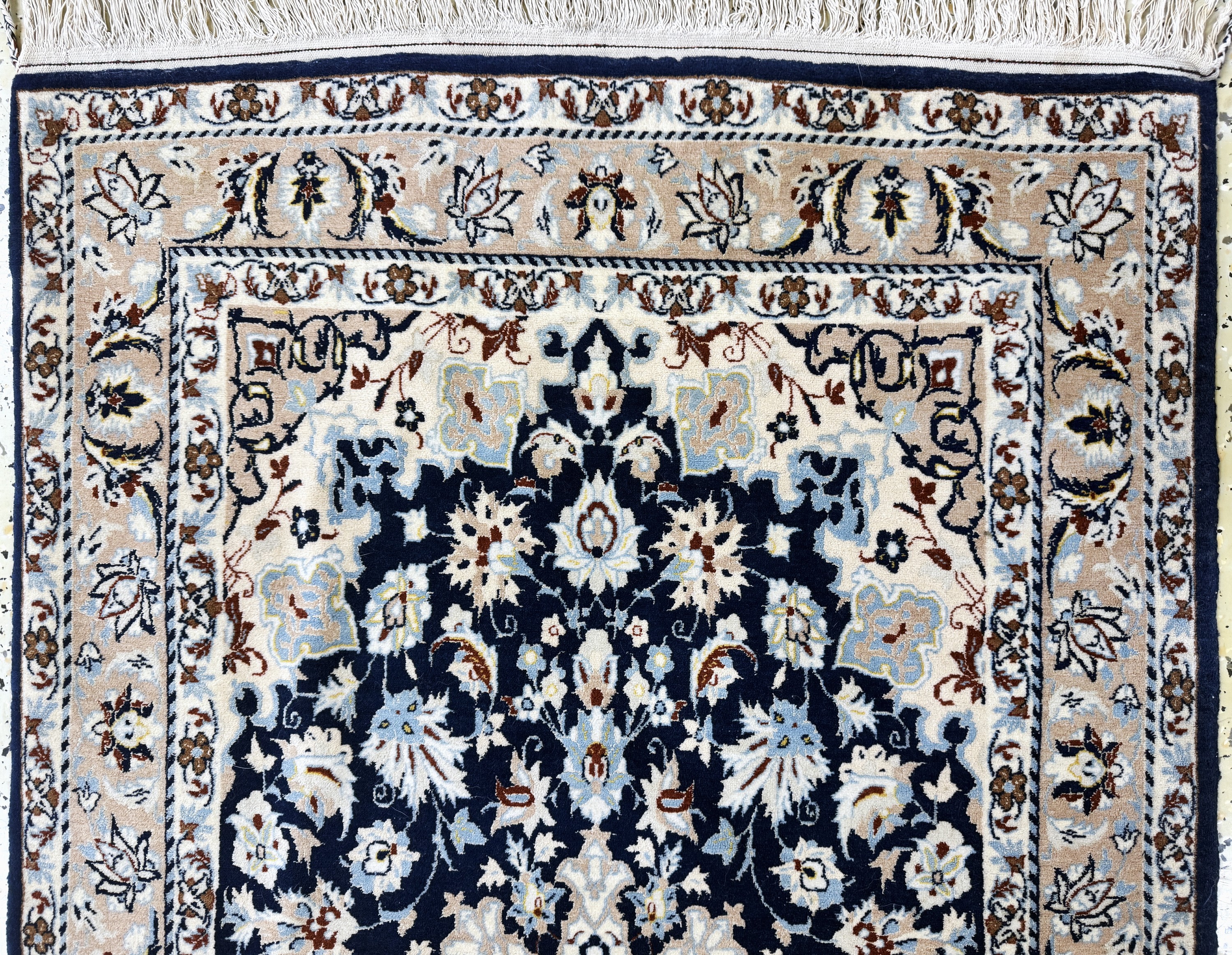 Detail a: Nain"Tudeschk"fein, Persien, Mitte 20.Jhd, Korkwolle mit Seide, ca. 130 x 80 cm, ca. 1,0 Mio. Kn/qm, EHZ: 2