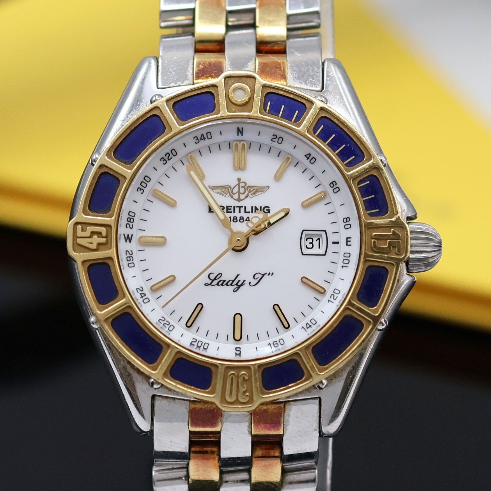 Detail b: BREITLING Damenarmbanduhr Lady J Referenz D52065, Schweiz verk. lt. beil. Garantie 06/1997, quarz, Edelstahl/Gold kombiniert inkl. Pilotband m. ...