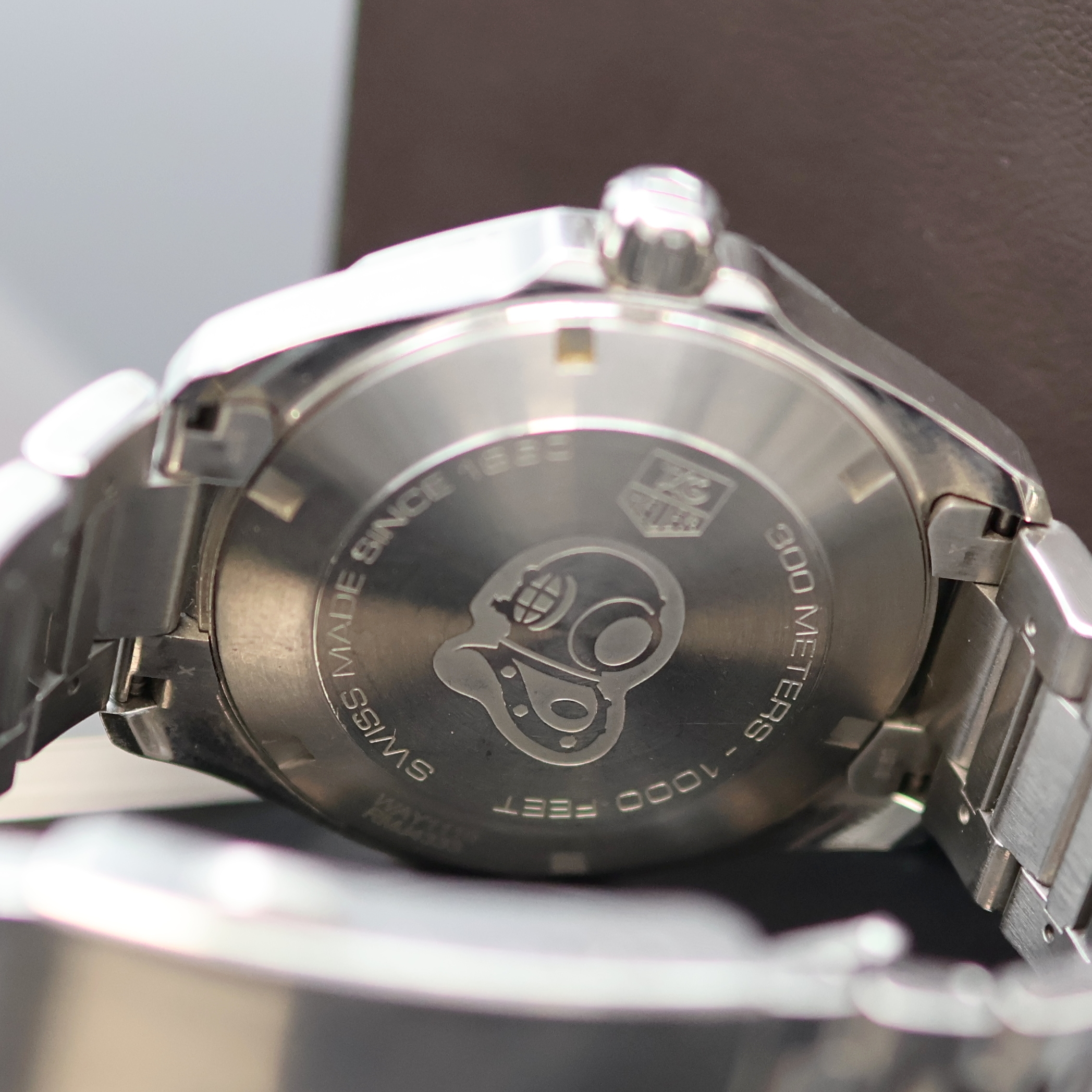 Detail f: TAG HEUER Aquaracer Herrenarmbanduhr Referenz WAY1110, Schweiz verk. lt. beil. Pap. 11/2014, quarz, Edelstahlgeh. inkl. orig. Gliederband m. ...