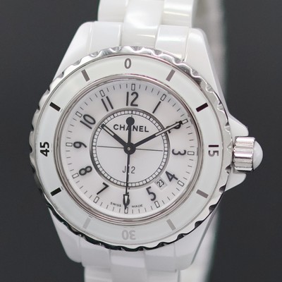 27054922a - CHANEL J12 Damenarmbanduhr, quarz, weißes Keramikgeh. inkl. Gliederband m. dopp. Stahl- ...