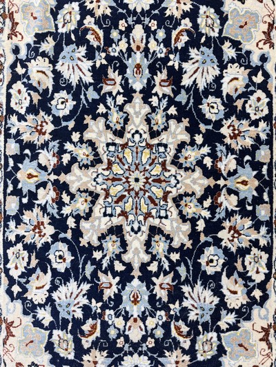 27054991b - Nain´Tudeschk´fein, Persien, Mitte 20.Jhd, Korkwolle mit Seide, ca. 130 x 80 cm, ca. ...