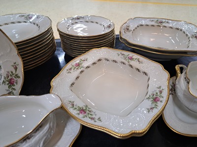 27054994d - Kaffee- und Speiseservice, Rosenthal, Modell Moliere Moosrose, mit Goldstaffage, 2 ...