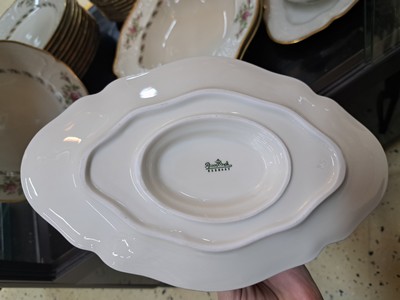 27054994f - Kaffee- und Speiseservice, Rosenthal, Modell Moliere Moosrose, mit Goldstaffage, 2 ...