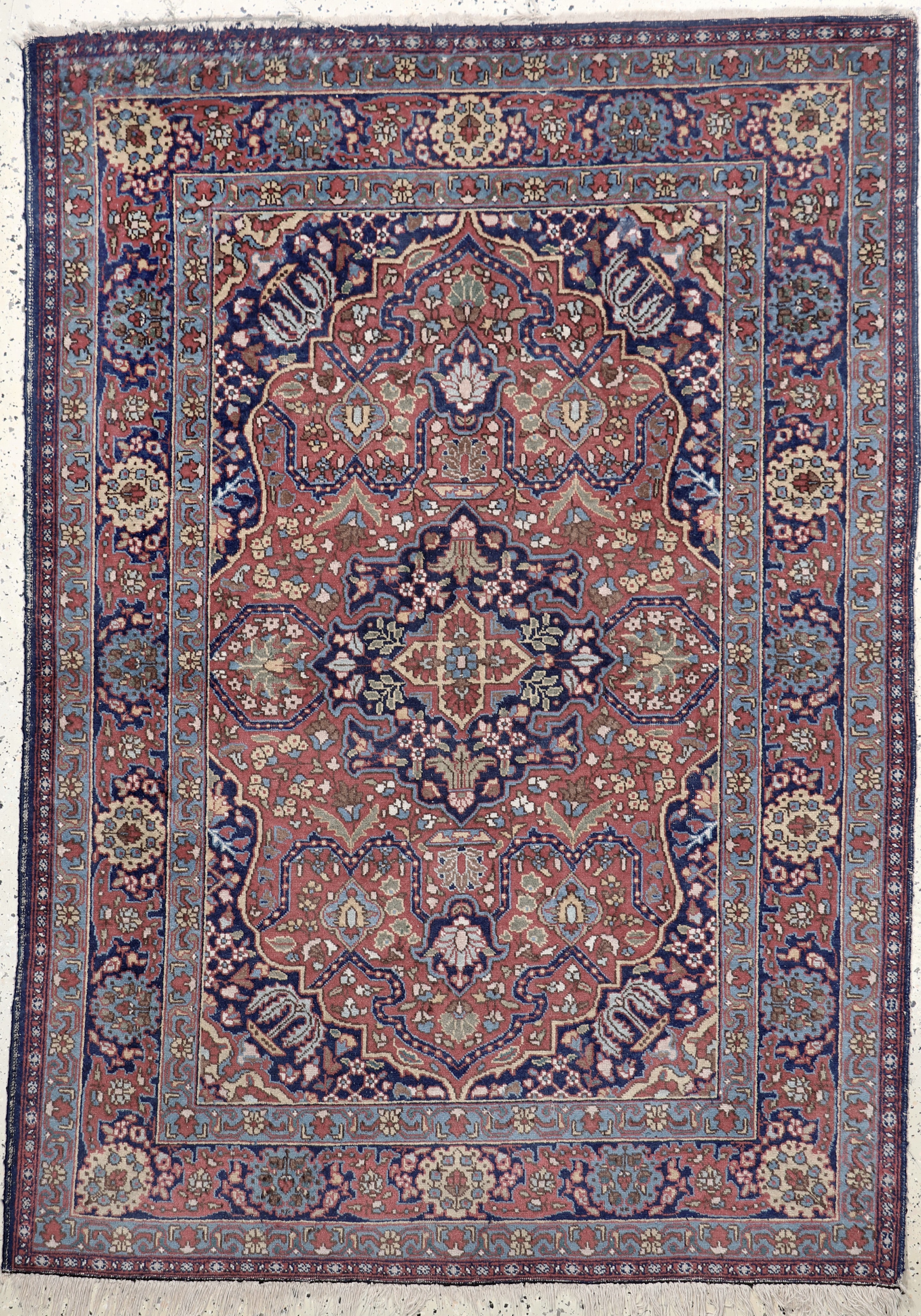 Image 27055006 - Täbriz alt, Persien, Anfang 20.Jhd, Wolle auf Baumwolle, ca. 193 x 137 cm, EHZ: 2-3 ...