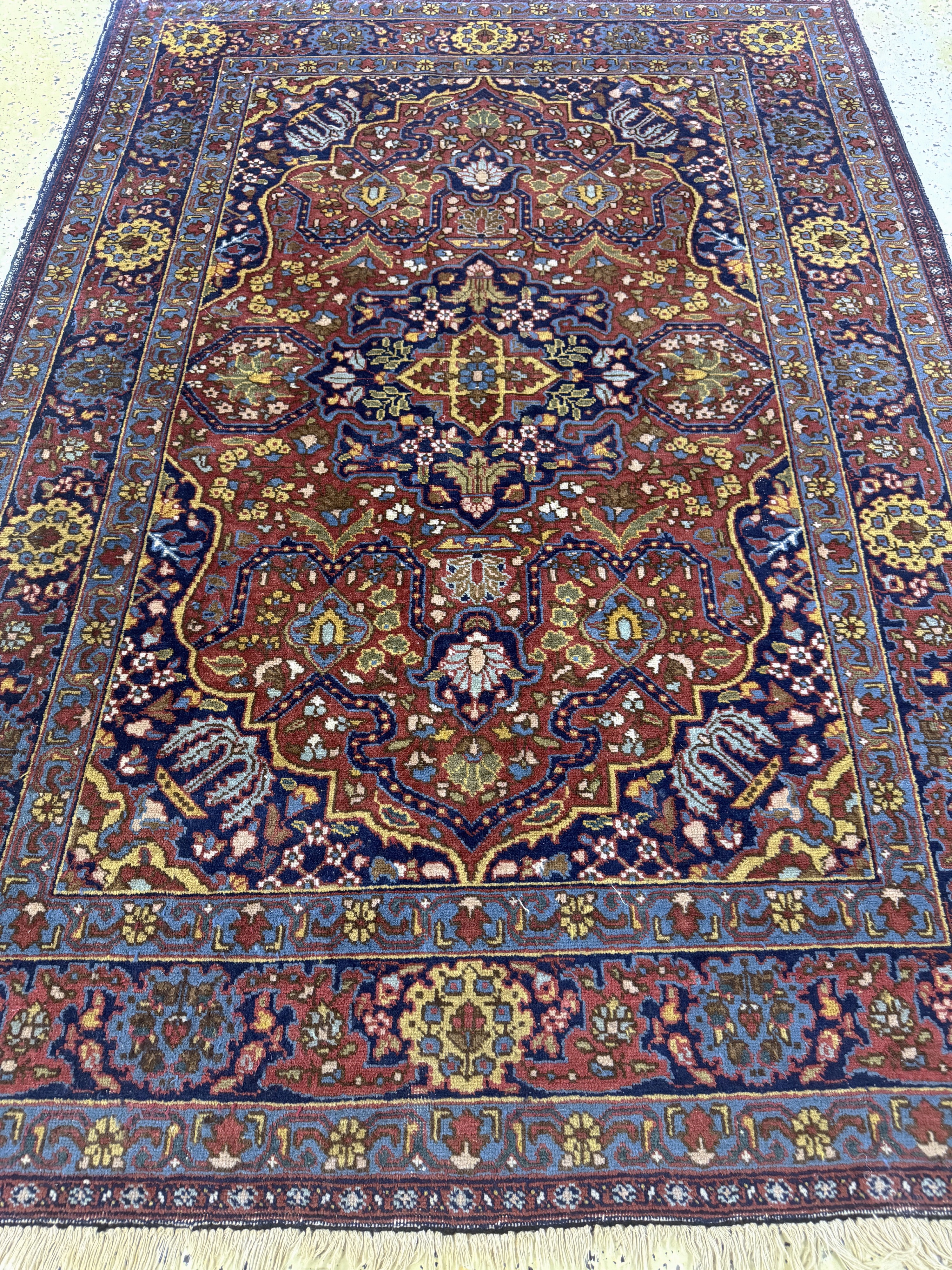 Detail e: Täbriz alt, Persien, Anfang 20.Jhd, Wolle auf Baumwolle, ca. 193 x 137 cm, EHZ: 2-3