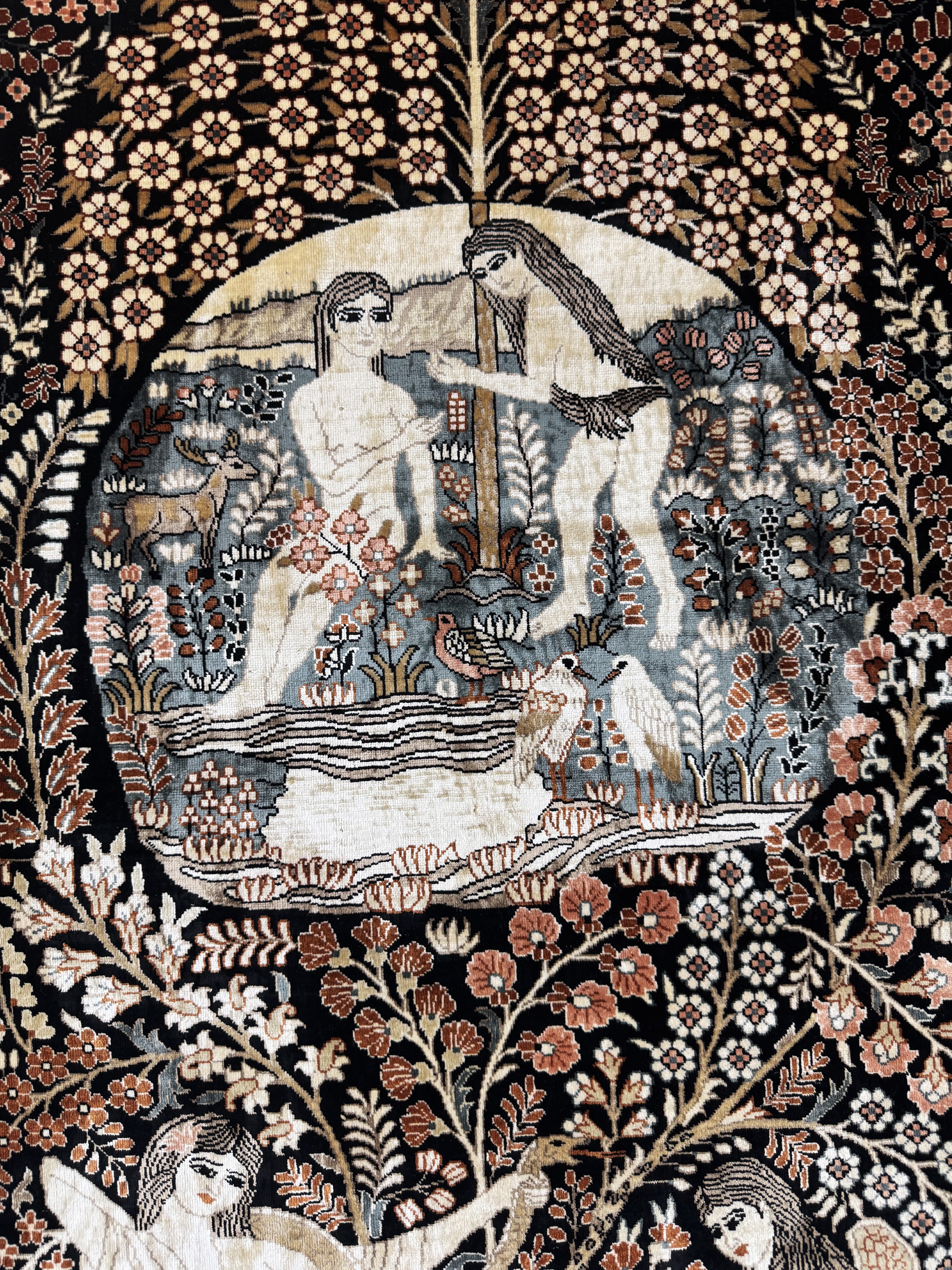 Detail d: Hereke Seide fein, China, Ende 20.Jhd, reine Naturseide, ca. 124 x 80 cm, ca. 1,0 Mio. Kn/qm, EHZ: 1-2