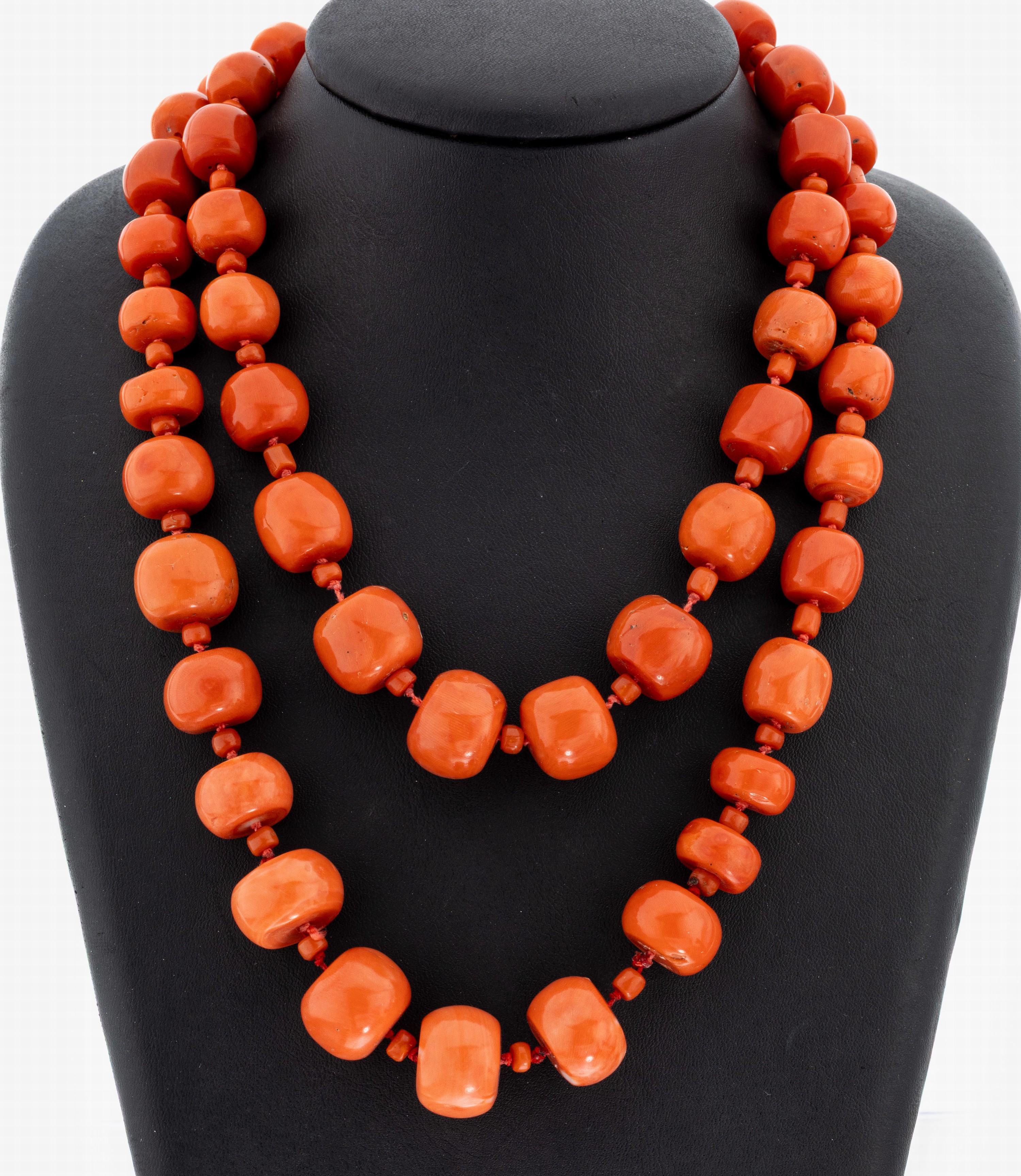 Image 27055012 - Korallen-Collier mit 14 kt Gold Kugelschließe, GG 585/000, 2-rhg., Korallen-Tonnen im ...