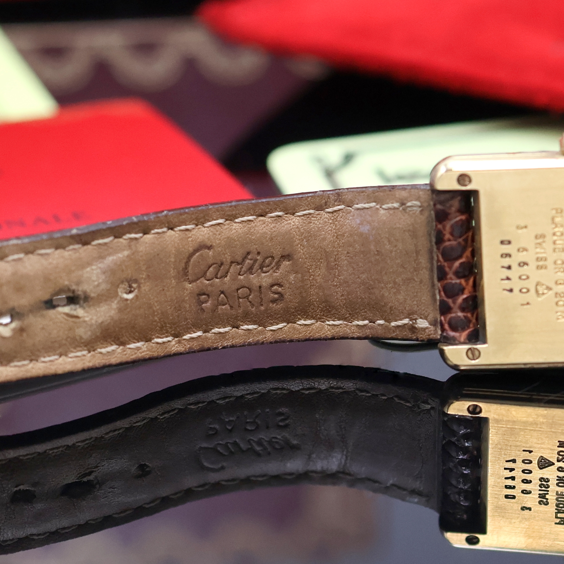 Detail e: CARTIER Tank Damenarmbanduhr Referenz 3 66001, Schweiz verk. lt. beil. Garantie 06/1983, quarz, vergoldetes Silbergeh. inkl. orig. Lederband m. verg. ...