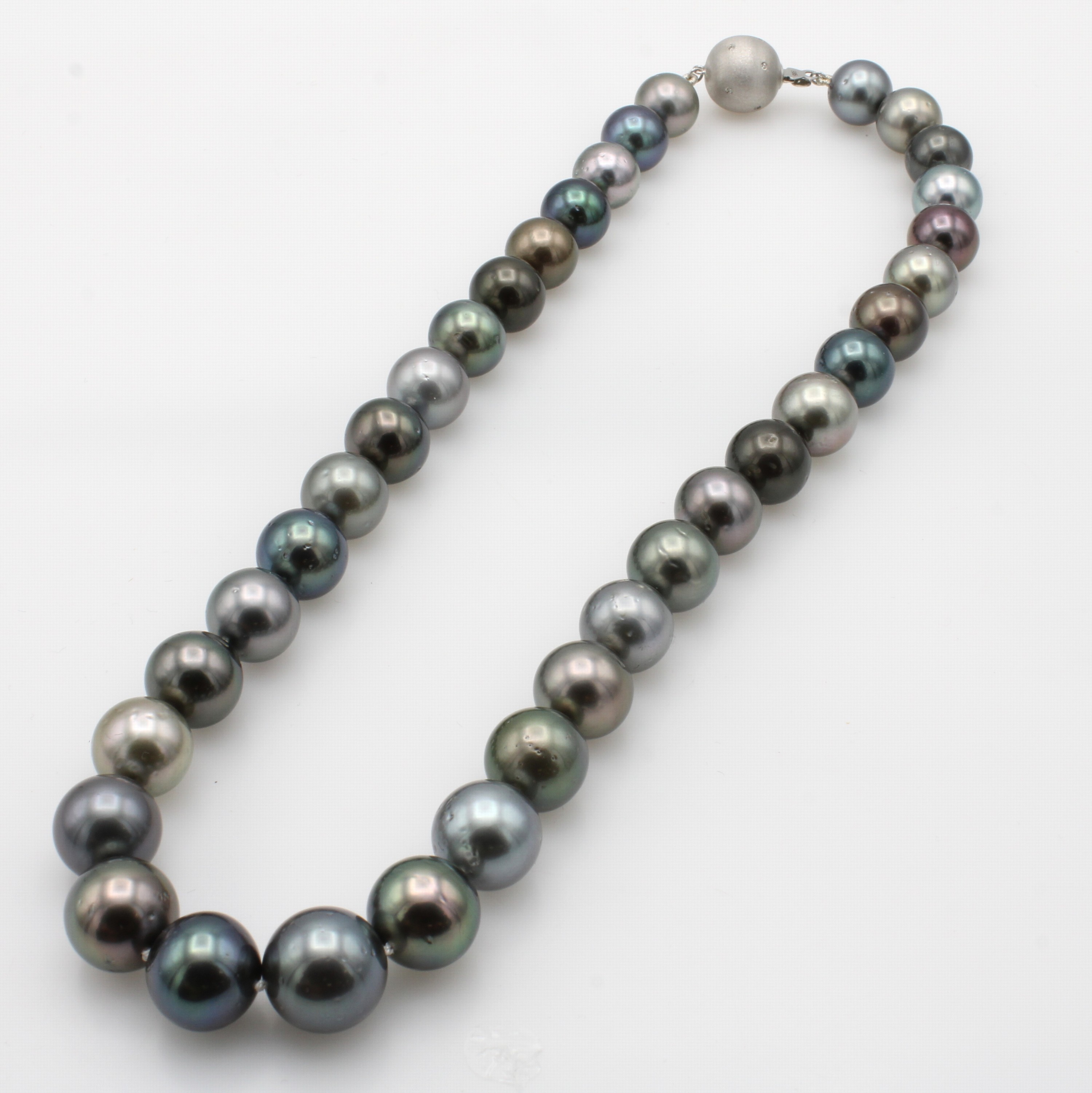 Image 27055043 - Tahitizuchtperlencollier, Kugelschl. WG 585/000, z.T. matt., bes. m. 10 Brill. zus. ca. ...