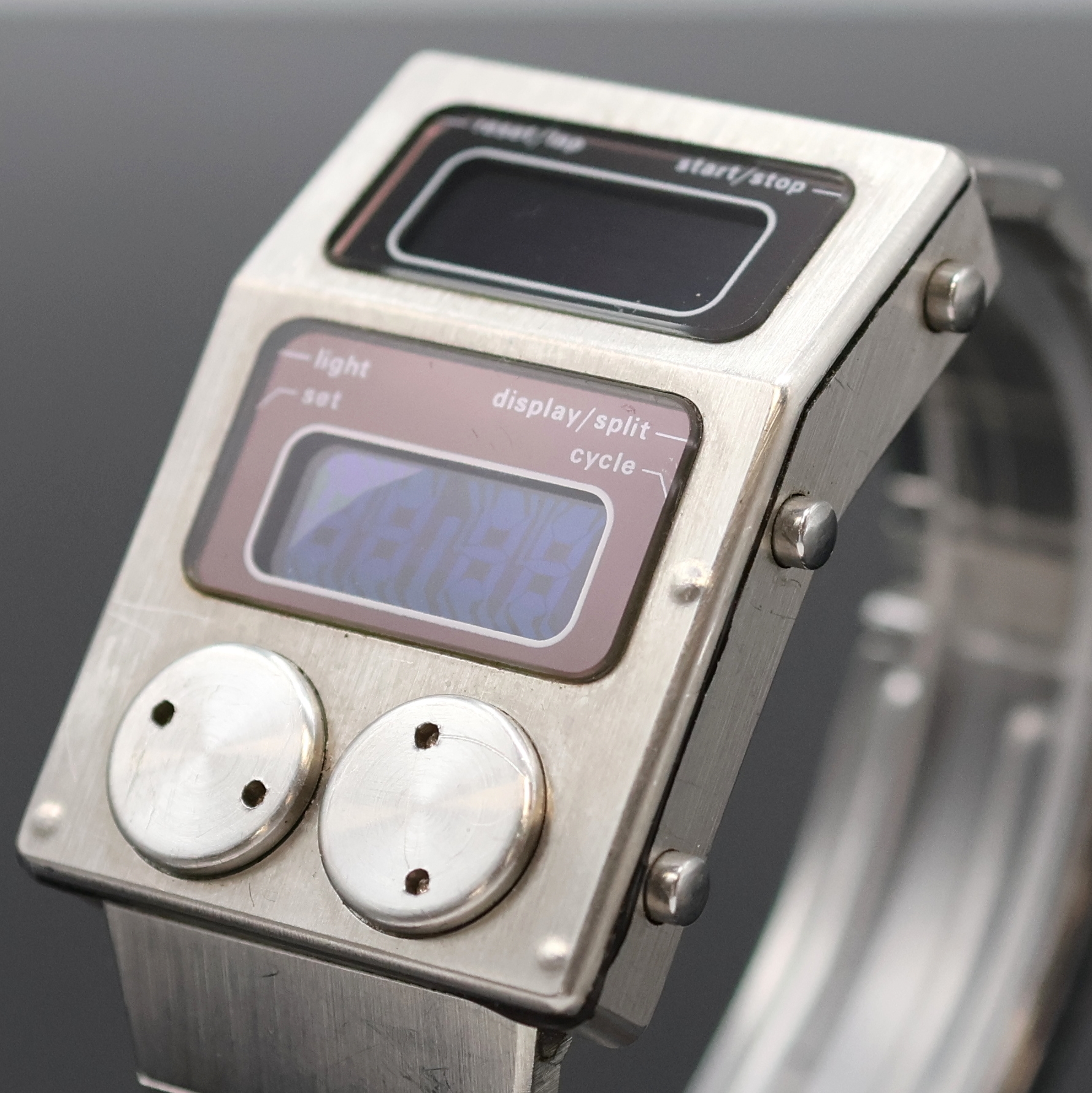 Detail c: HEUER / FORD RS Split-Lap-Unit 77 seltene Herrenarmbanduhr Referenz 9.053.208, Schweiz um 1975, pultförmiges Edelstahlgeh. inkl. orig. Gliederband ...