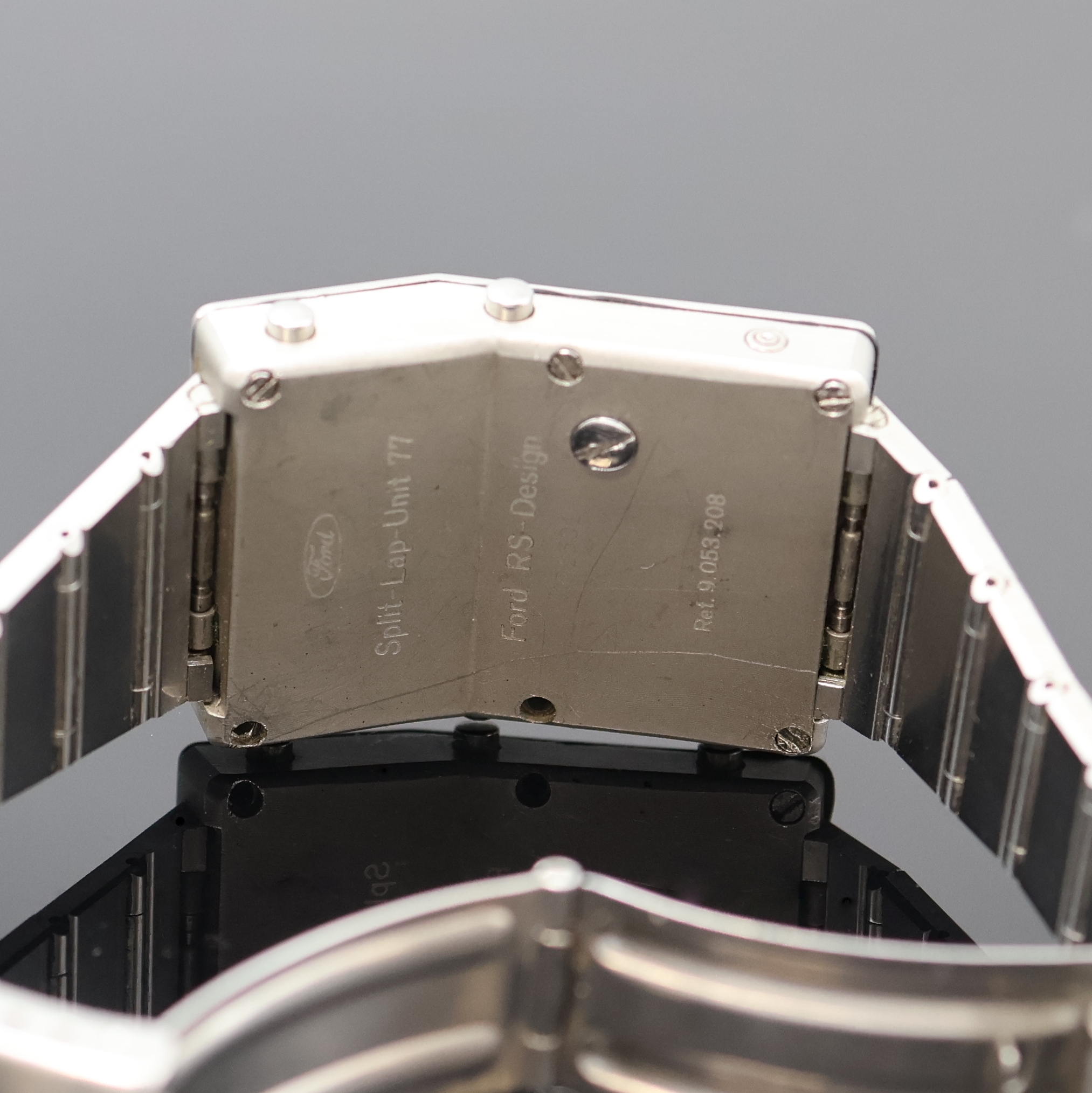 Detail f: HEUER / FORD RS Split-Lap-Unit 77 seltene Herrenarmbanduhr Referenz 9.053.208, Schweiz um 1975, pultförmiges Edelstahlgeh. inkl. orig. Gliederband ...