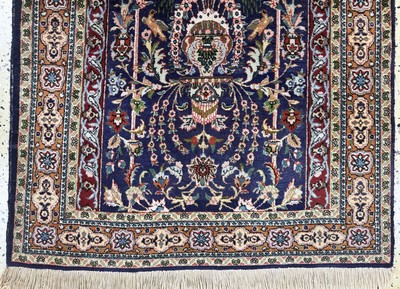 27055002c - Täbriz (40 Raj), Persien, Mitte 20.Jhd, Wolle auf Baumwolle, ca. 150 x 98 cm, EHZ: 2 ...