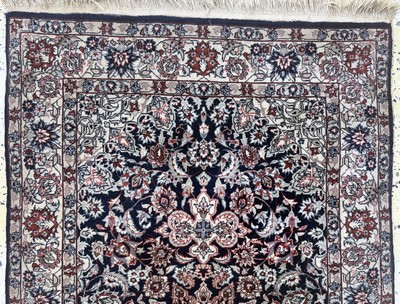 27055005a - 2 Lots Indische Teppiche, Indien, Ende 20.Jhd, Wolle auf Baumwolle, ca. 153 x 95 cm, ...