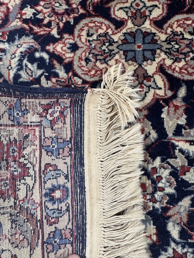 27055005d - 2 Lots Indische Teppiche, Indien, Ende 20.Jhd, Wolle auf Baumwolle, ca. 153 x 95 cm, ...