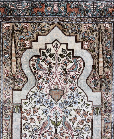 27055008b - Seiden Kayseri, Türkei, Mitte 20.Jhd, reineNaturseide, ca. 123 x 80 cm, EHZ: 1-2 ...