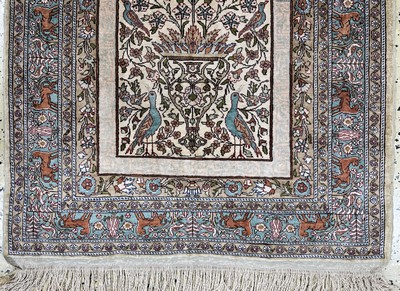 27055008c - Seiden Kayseri, Türkei, Mitte 20.Jhd, reineNaturseide, ca. 123 x 80 cm, EHZ: 1-2 ...