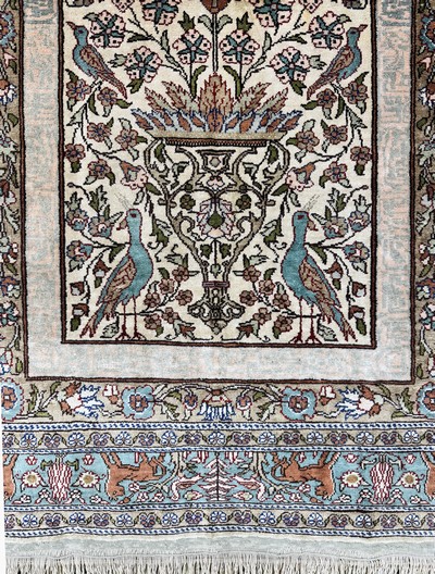27055008d - Seiden Kayseri, Türkei, Mitte 20.Jhd, reineNaturseide, ca. 123 x 80 cm, EHZ: 1-2 ...
