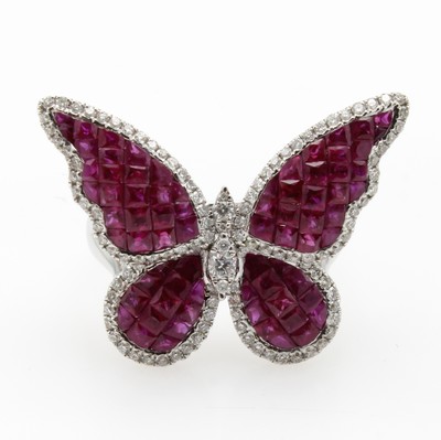 27055030a - Ring ´Schmetterling´ mit Rubinen und Brillanten, WG 750/000, 70 Rubine zus. ca. 2.50 ct, ...