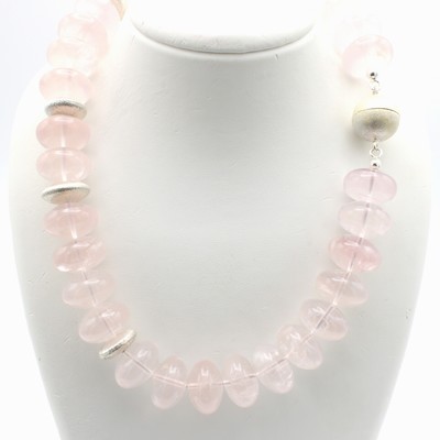 27055057a - Kette mit Rosenquarzen und Zwischenteilen, Magnetschl. u. Zwischenteile 925er Silber, ...