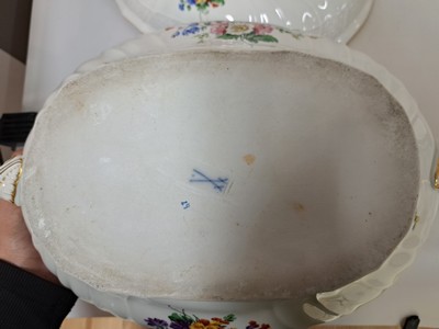 27055059j - Große Deckelterrine, Meissen, Pfeifferzeit, 2. Wahl, Porzellan, farbig- und ...