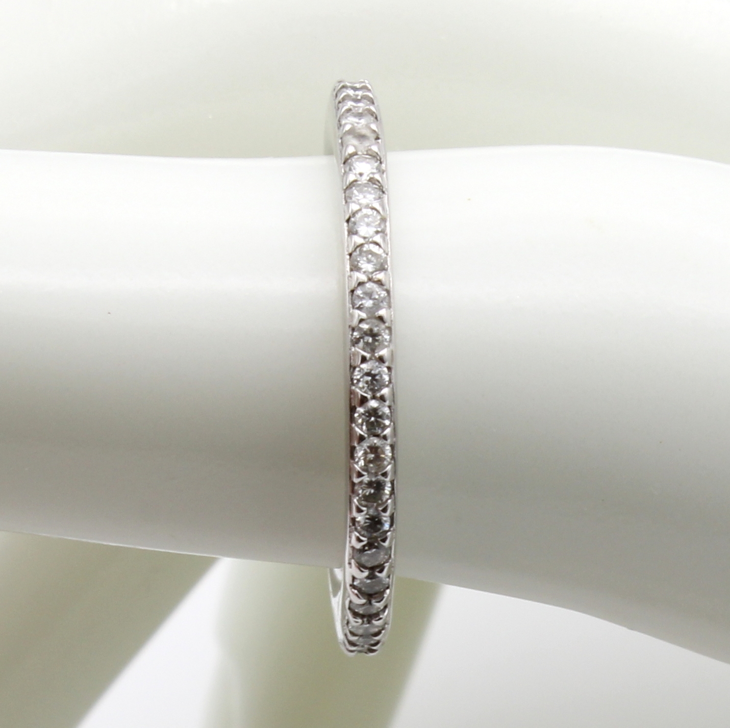 Image 27055105 - Memoryring mit Brillanten, WG 750/000, 53 Brill. zus. ca. 0.42 ct Weiß/si in Krappen- ...