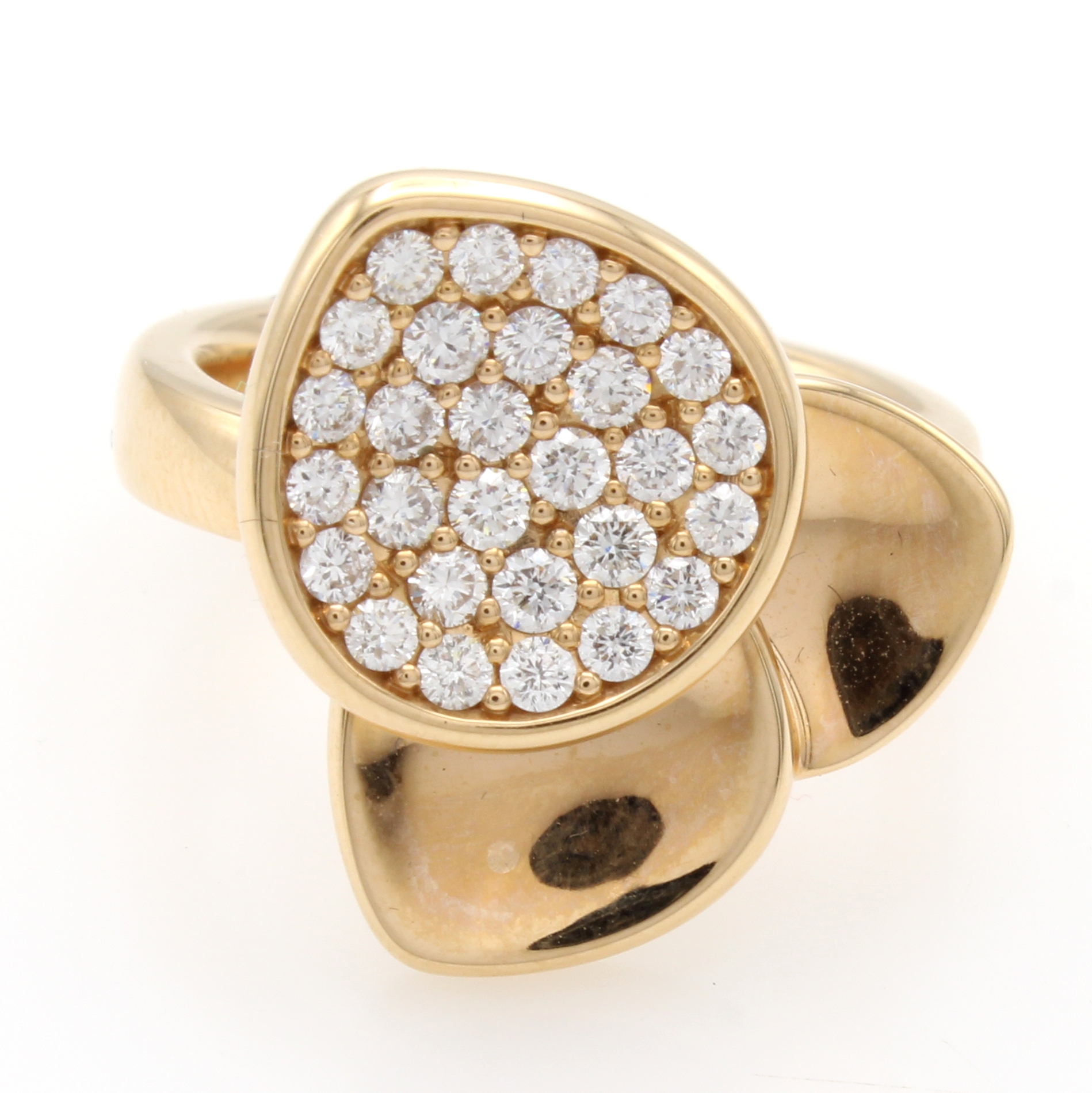 Image 27055115 - Ring mit Brillanten, RG 750/000, 28 Brill. in Tropfenform gef. zus. ca. 0.70 ct ...