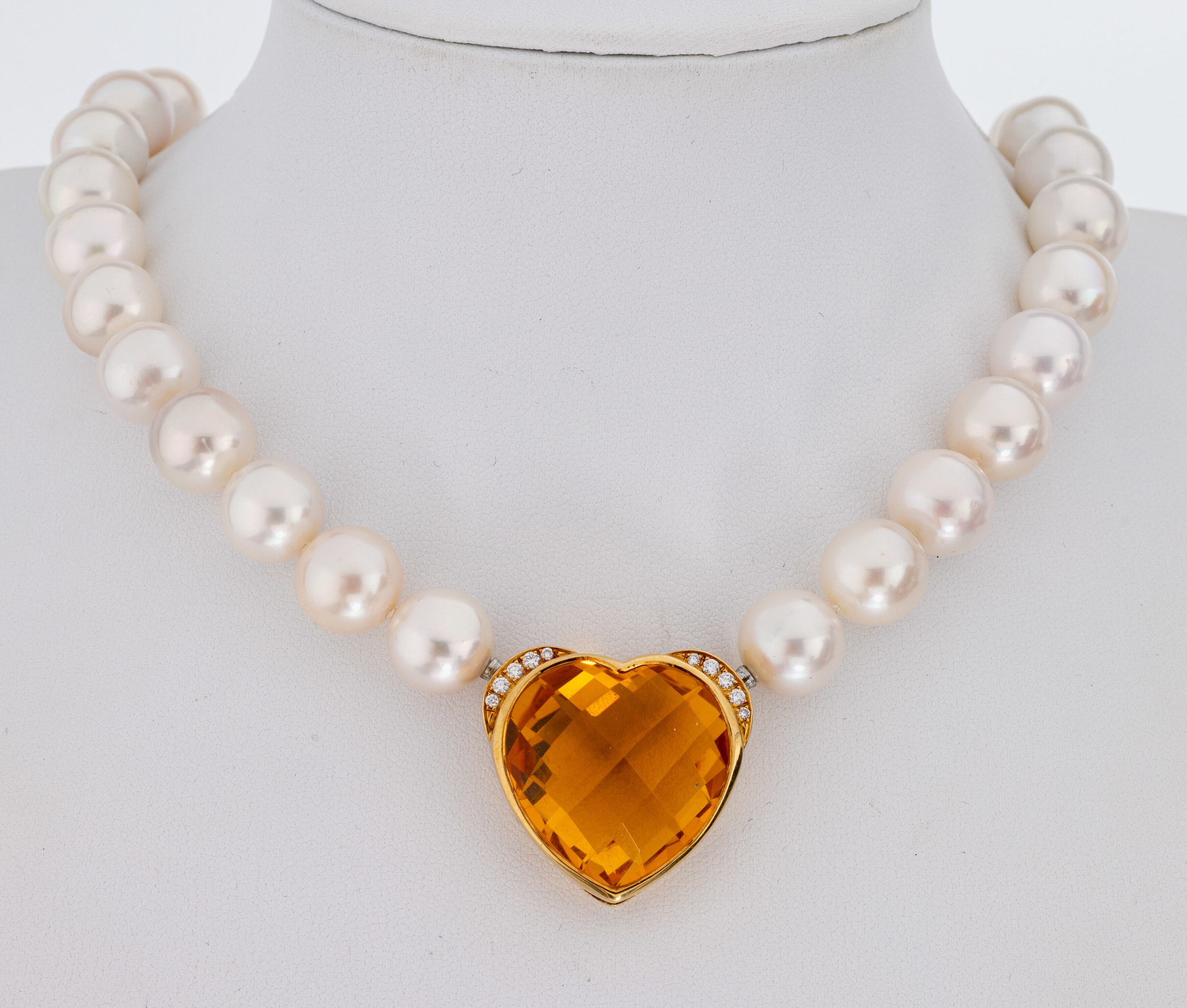 Image 27055170 - Perl-Collier mit 18 kt Gold Citrin-Brillant- Mittelteil, GG 750/000, herzf. Mittelteil, ...
