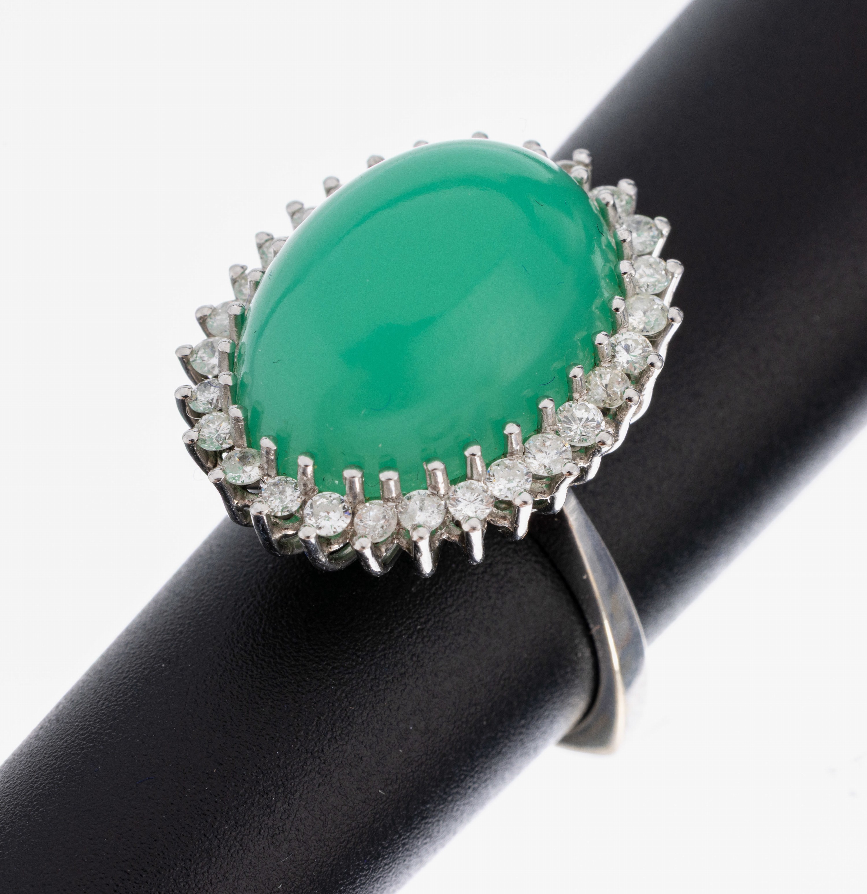 Image 27055179 - 14 kt Gold Brillant-Chrysopras-Ring, WG 585/000, unterlegiert, ovaler Chrysopras- ...