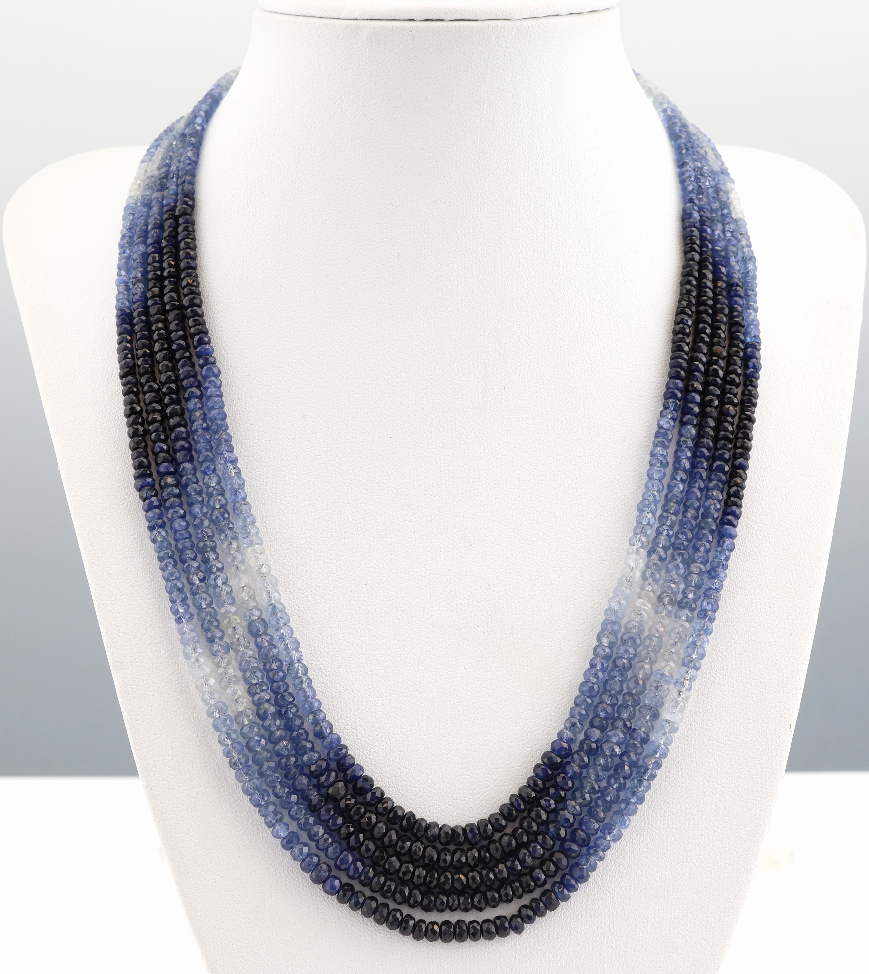 Image 27055187 - Saphir-Collier, wohl Indien, 5-rhg., facett. Saphire im Farbverlauf von hell- bis ...