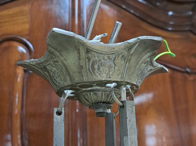 27055118b - Deckenlampe, Frankreich, um 1930, Art-Deco, vernickelte Metallmontur, Schale und Glocken ...