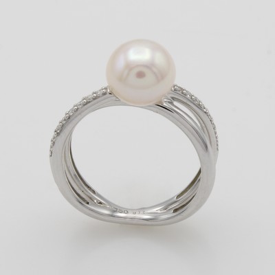 27055142a - Ring mit Brillanten und Süßwasserzuchtperle, WG 750/000, 16 Brill. zus. ca. 0.13 ct ...