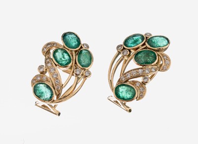 Image Paar 14 kt Gold Smaragd-Brillant-Ohrstecker, GG 585/000, 8 ovalfacett. Smaragde zus. ...