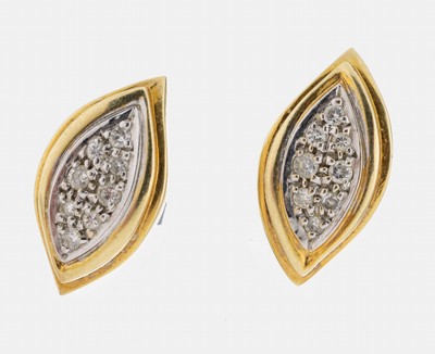 Image Paar 14 kt Gold Brillant-Ohrstecker, GG/WG 585/000, 16 Brillanten zus. ca. 0.10 ct ...