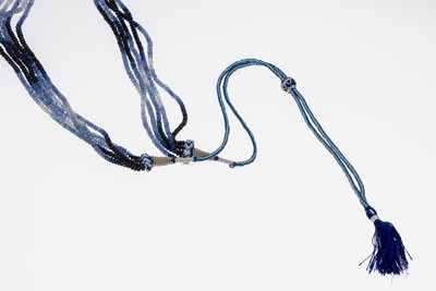 27055187a - Saphir-Collier, wohl Indien, 5-rhg., facett. Saphire im Farbverlauf von hell- bis ...