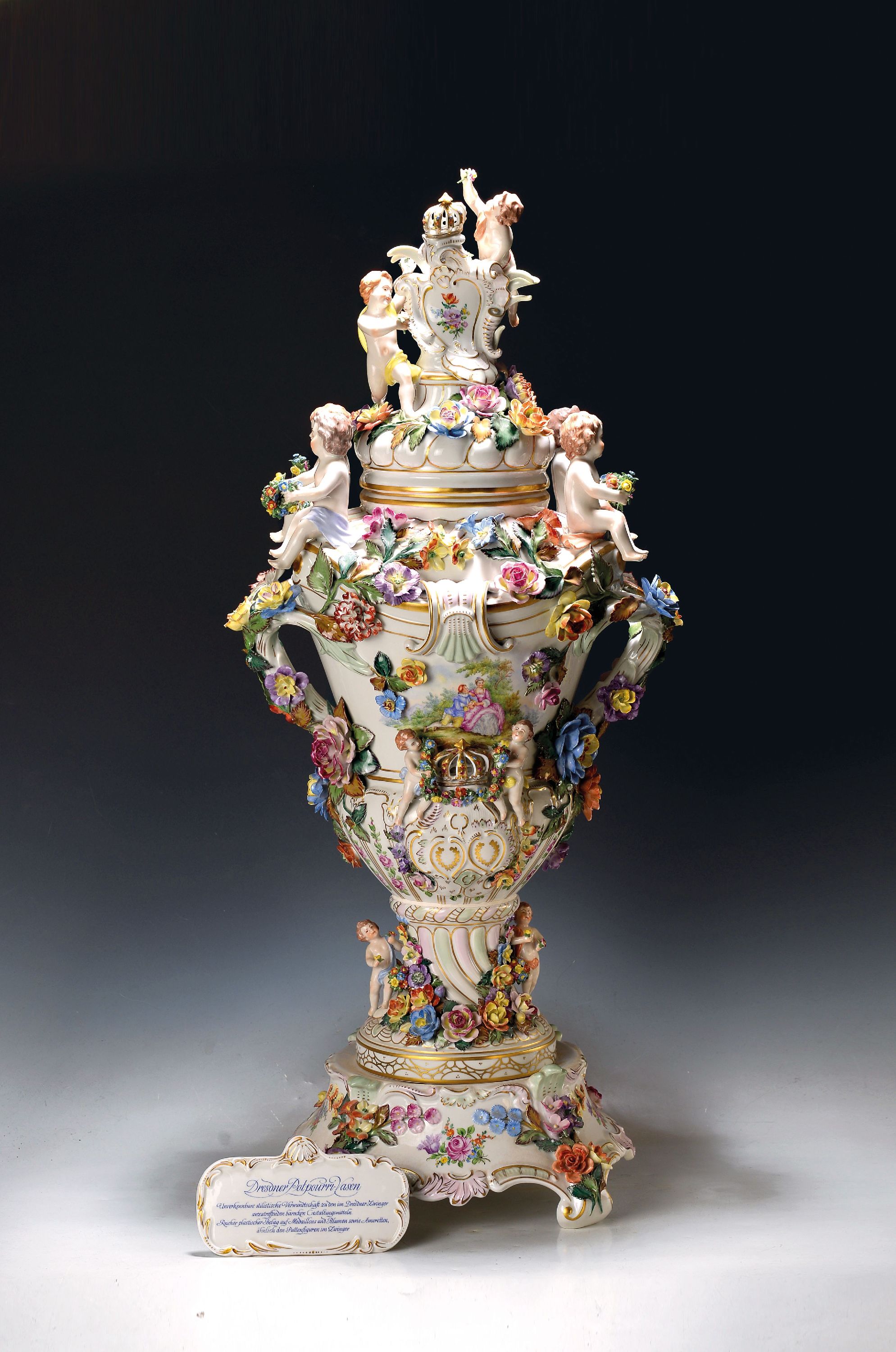 Image 27055457 - Sehr große Prunk-Deckelvase, Sächsische Porzellan-Manufaktur Dresden, Potschappel, nach ...