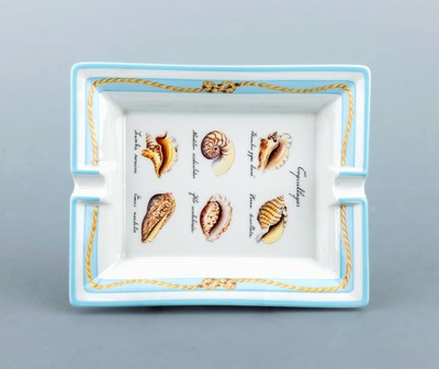 27055996a - HERMES Aschenbecher ´Coquillages´, Porzellan mit polychromen Dekor, Darstellung ...