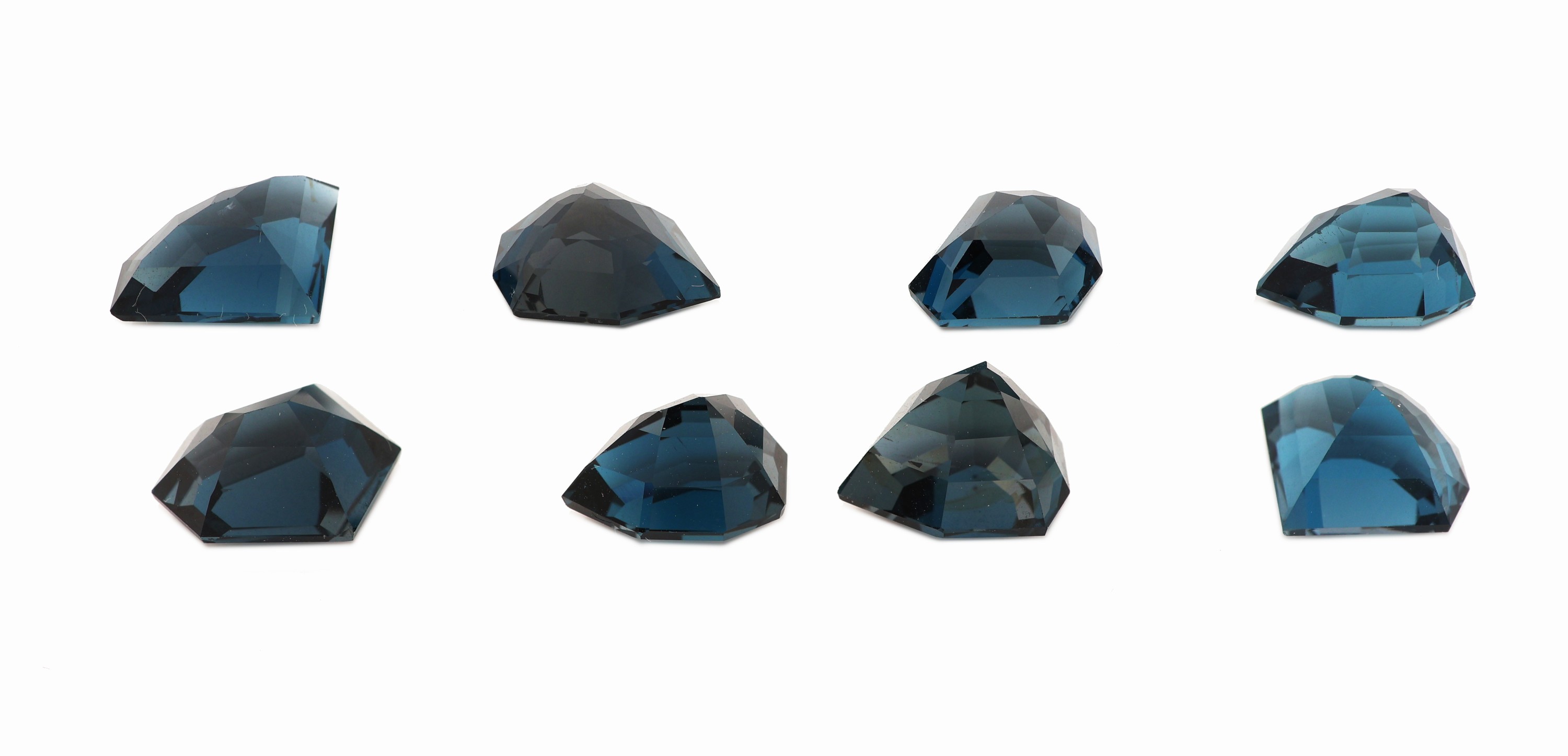 Detail a: Lot 8 lose London Blue Topase, zus. ca. 30.3 ct, 8 x fancy Cut in versch. Größen und Formen