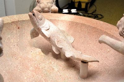 27056605d - Großes Wasserbecken / Brunnen mit vier vollplastischen Katzenfiguren, Wolfgang ...