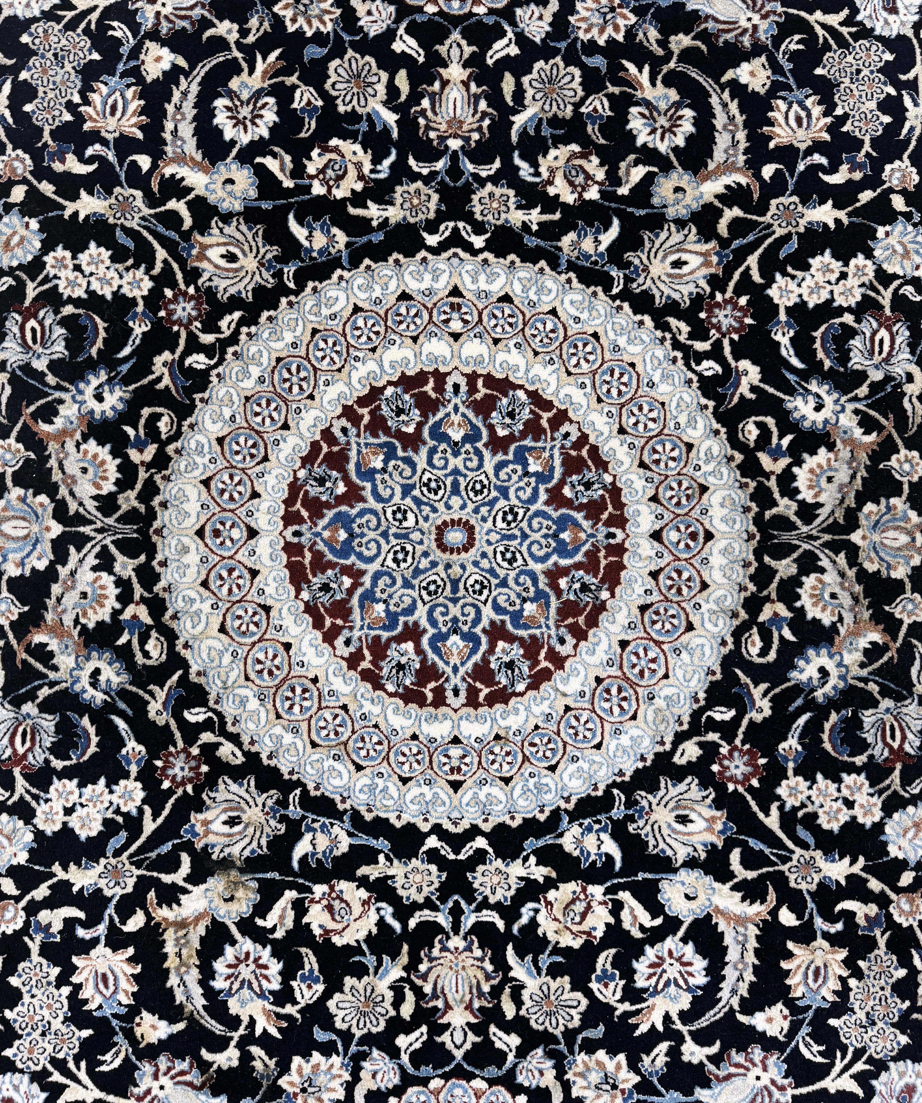 Detail c: Nain fein(6 La), Persien, Ende 20.Jhd, Korkwolle mit Seide, ca. 250 x 155 cm, ca. 1,0Mio. Kn/qm, Reinigungsbedürftig, EHZ: 2