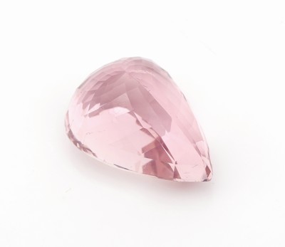 27056700b - Loser Kunzit, ca. 34.7 ct, facett. Tropfen, ca. 24.4 x 17.6 x 13.5 mm, Schätzpreis: ...
