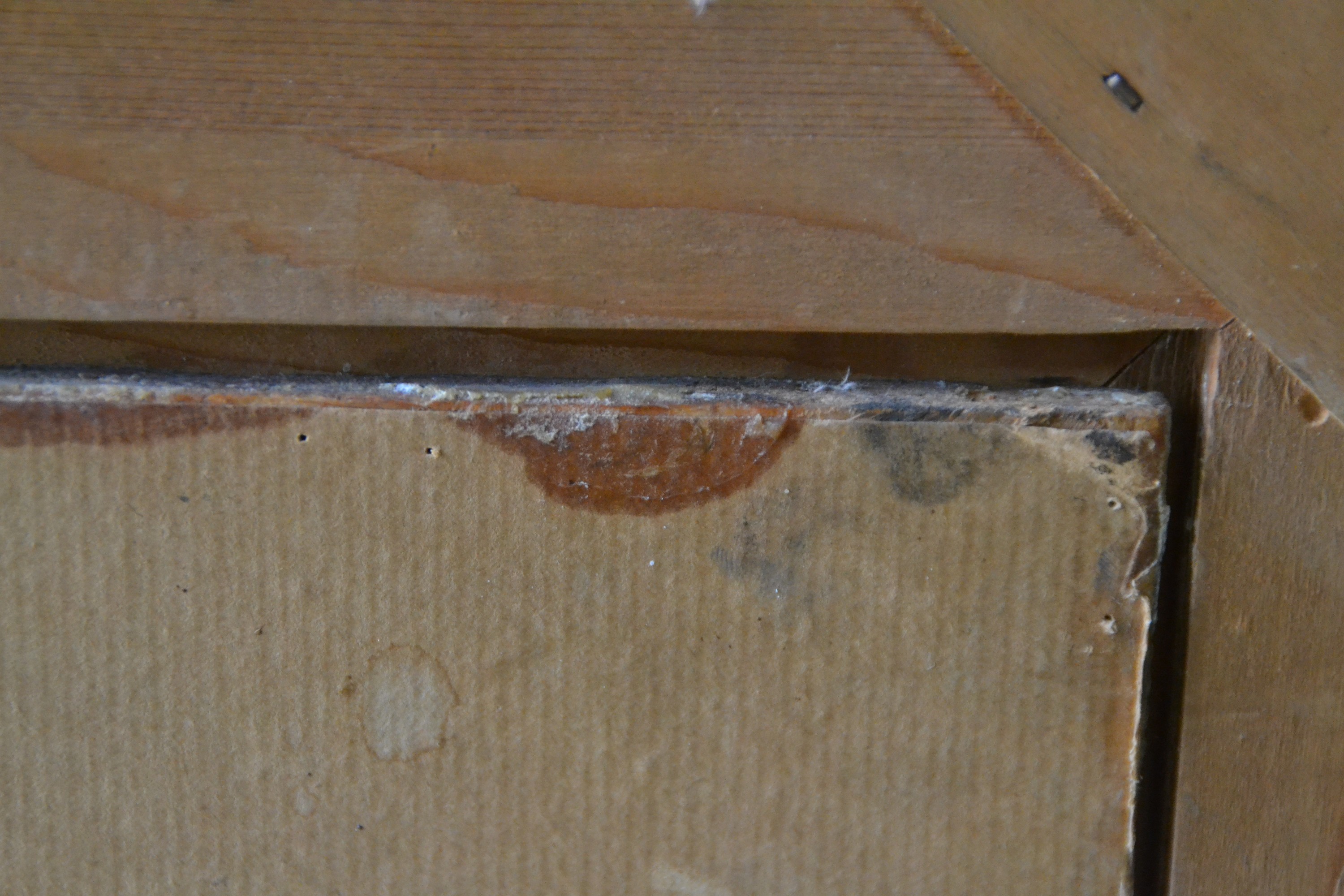 Detail f: Unbekannter Künstler des 18. Jh., Porträt eines Mannes in Rüstung mit rotem Mantel, Orden und Perücke, Öl/Lwd, auf Holz doubliert, restauriert, ...