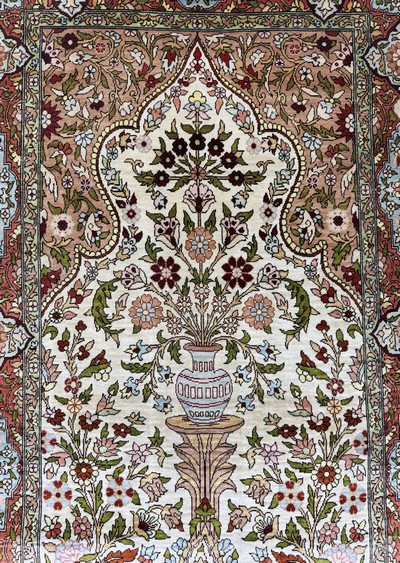 27057110c - Hereke Seide fein signiert, Türkei, Ende 20.Jhd, reine Naturseide, ca. 110 x 70 cm, ...