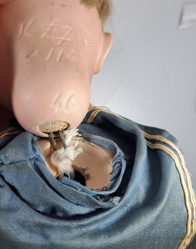 27057112j - Porzellankopfpuppe, Kämmer & Reinhard, 114, um 1909, braune Schlafaugen, geschlossener ...