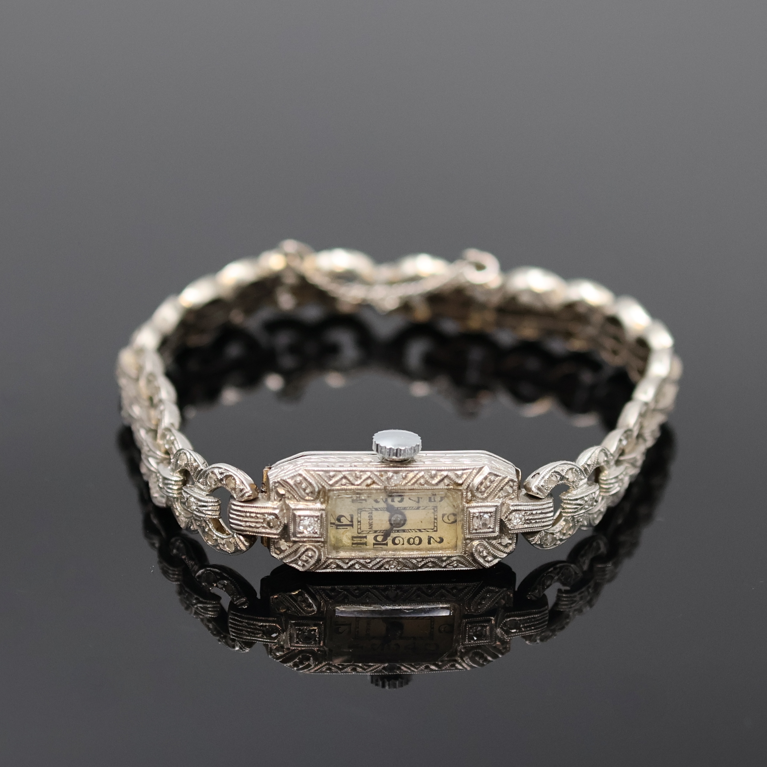 Image 27057225 - ANCORA Art-Deco Damenarmbanduhr mit Diamanten in WG 750/000, Schweiz um 1925, ...