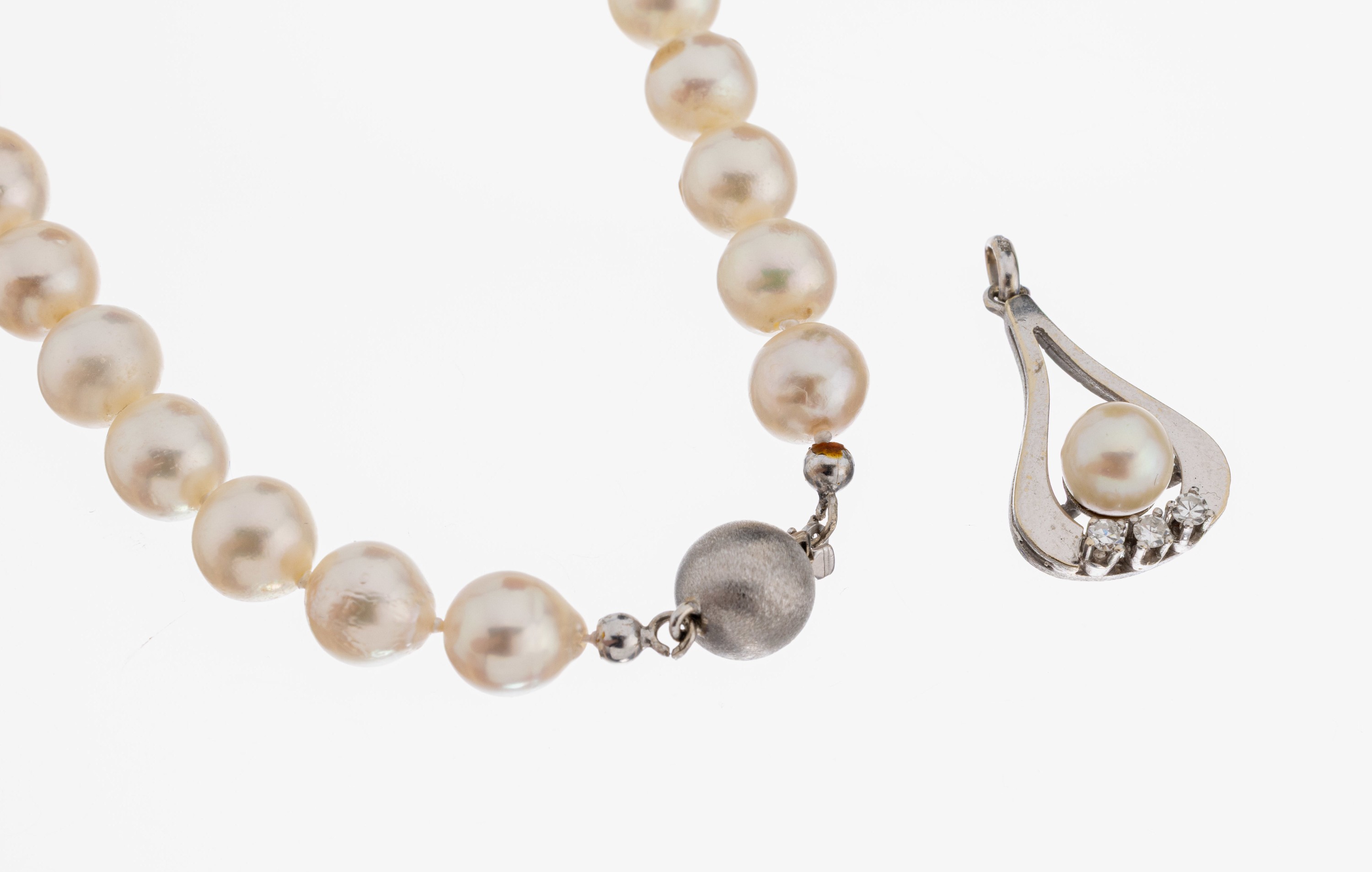 Image 27057408 - 14 kt Gold Perl-Konvolut, WG 585/000, best.aus: 1 Anhänger, L. ca. 2.5 cm, ...