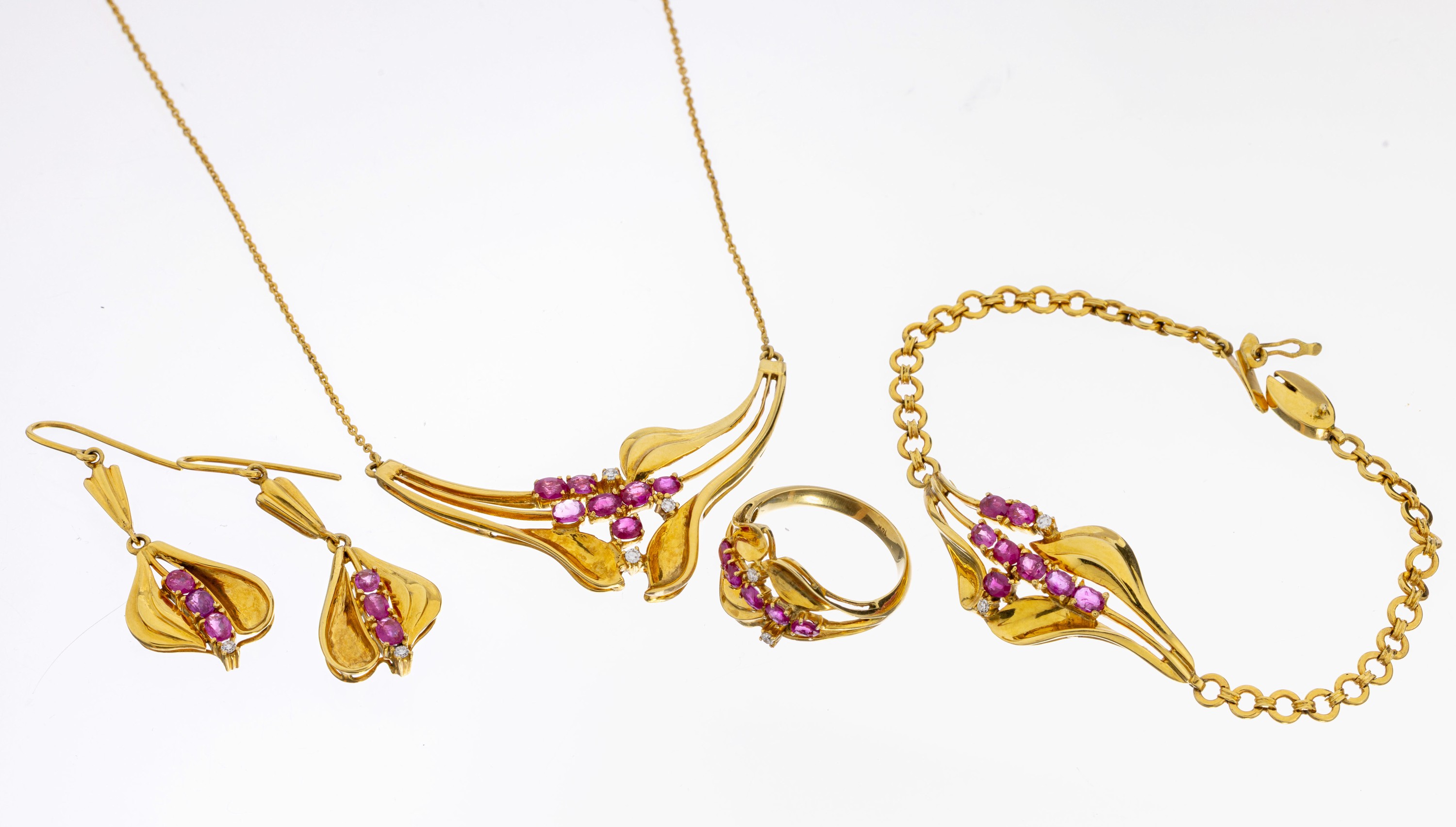 Image 27057412 - 14 kt Gold Rubin-Diamant-Schmuckset, GG 585/000, abstraktes Design, best. aus: 1 ...